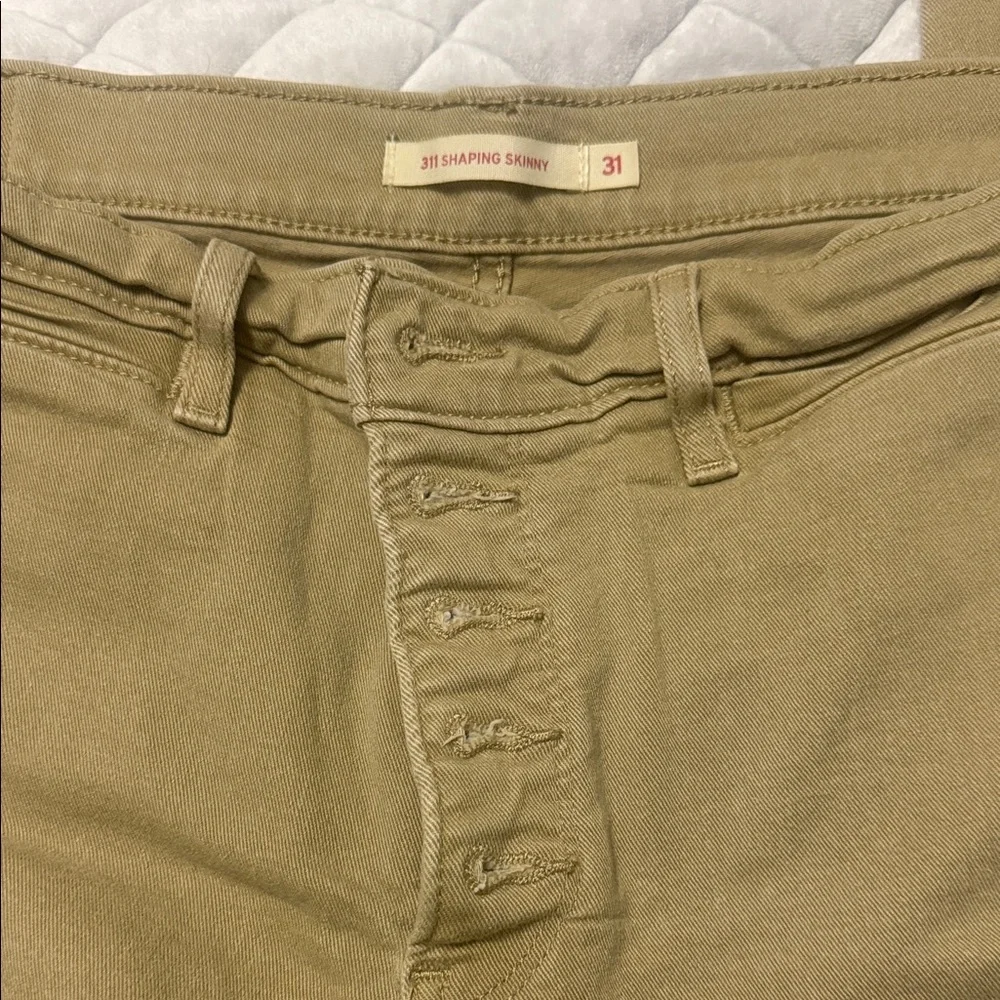Levi's Women’s 311 Shaping Skinny Khaki Jeans